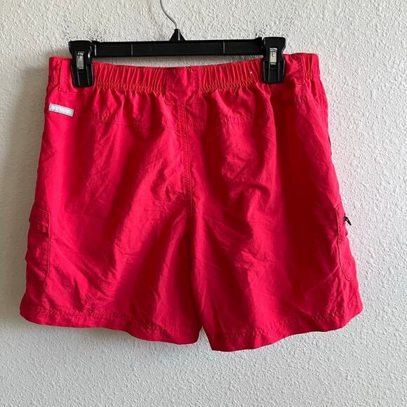 Columbia Women's Alpine Chill Red Hibiscus Shorts Size M Style AL4572 - Picture 10 of 12